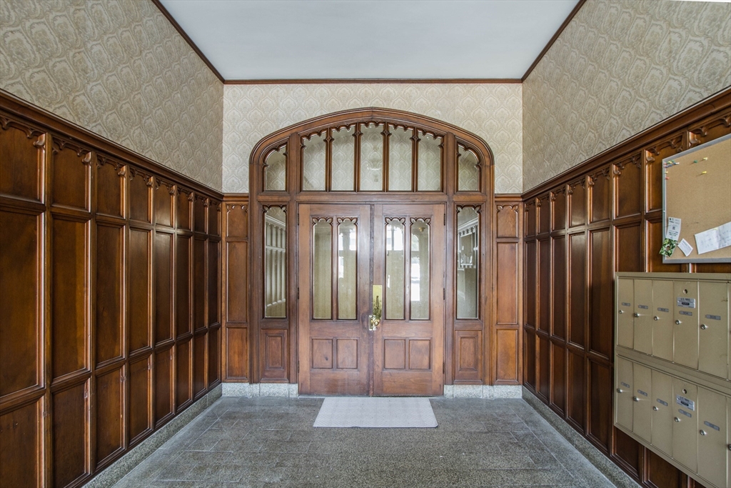 21 Middlesex Avenue, Unit 102 Worcester, MA 01604 - Photo 18 of 21 a view of an entryway with a front door