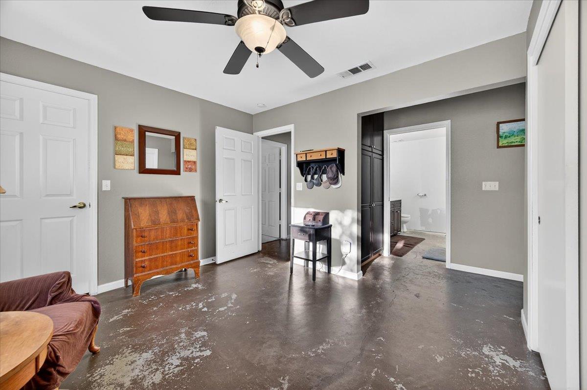 35102 Quail Oak Road Auberry, CA 93602 - Photo 36 of 61 a view of a livingroom with furniture and a chandelier fan