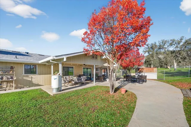 $725,000 | 35102 Quail Oak Road, Auberry, CA 93602