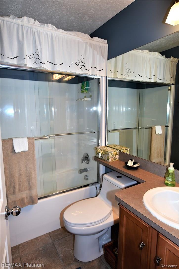 104 Sedum Road Howell, MI 48843 - Photo 17 of 33 Main Bathroom