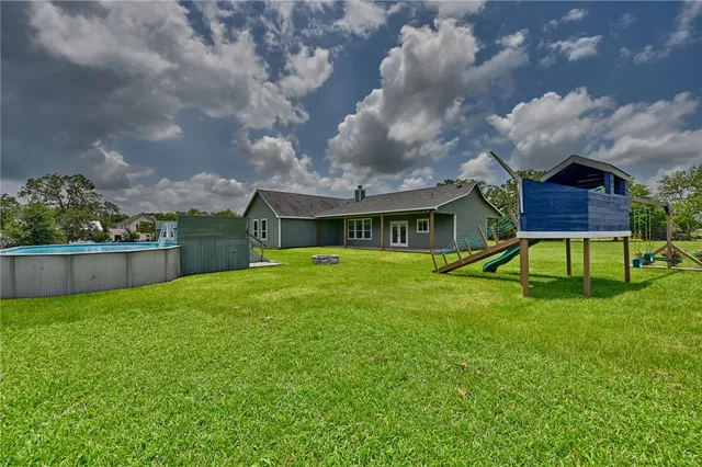 $600,000 | 20874 Farm To Market 244, Iola, TX 77861