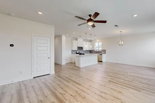 $2,100 | 353 Princewood Drive, Princeton, TX 75407