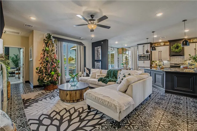 $559,900 | 10600 Scarlet Peak Court, Bryan, TX 77845