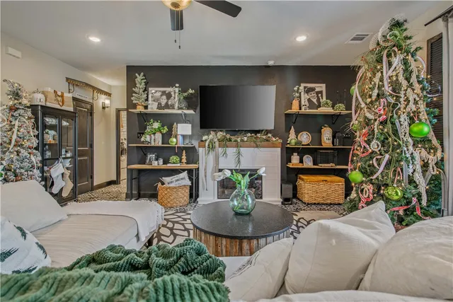 $559,900 | 10600 Scarlet Peak Court, Bryan, TX 77845