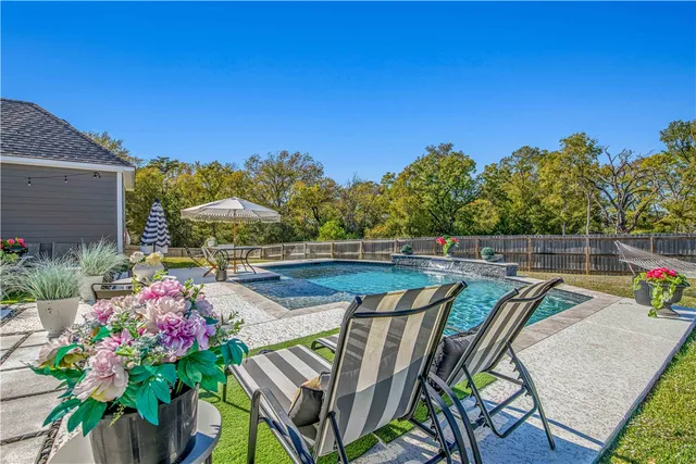 $559,900 | 10600 Scarlet Peak Court, Bryan, TX 77845