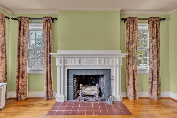 $525,000 | 2610 Longview Avenue Southwest, Roanoke, VA 24014