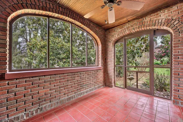 $525,000 | 2610 Longview Avenue Southwest, Roanoke, VA 24014