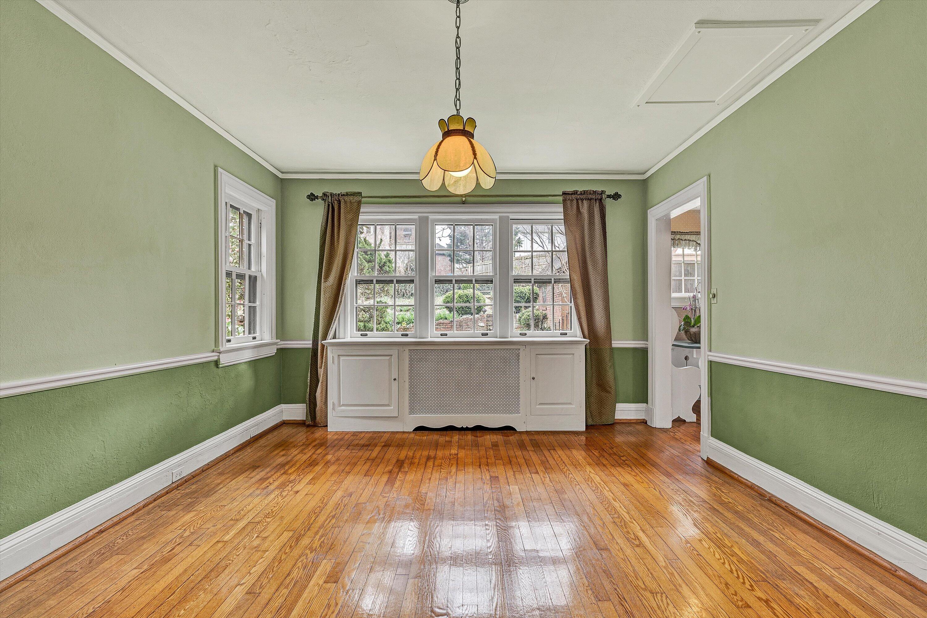 2610 Longview Avenue Southwest Roanoke, VA 24014 - Photo 18 of 56 16-SGP-06706