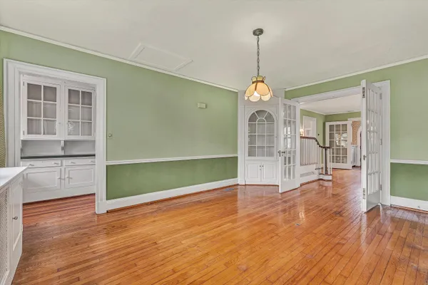 $525,000 | 2610 Longview Avenue Southwest, Roanoke, VA 24014