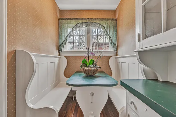$525,000 | 2610 Longview Avenue Southwest, Roanoke, VA 24014