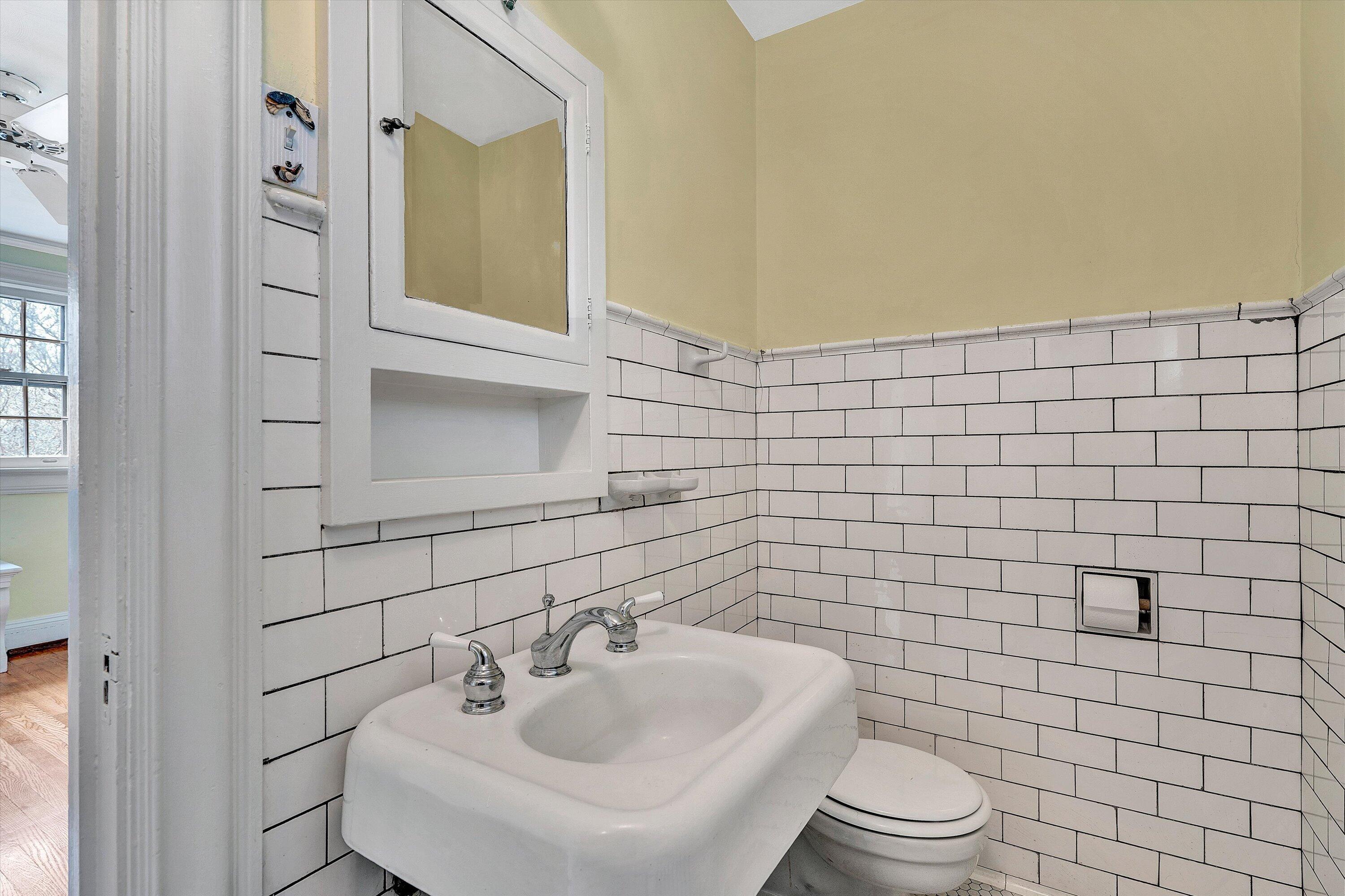 2610 Longview Avenue Southwest Roanoke, VA 24014 - Photo 33 of 56 31-SGP-06751