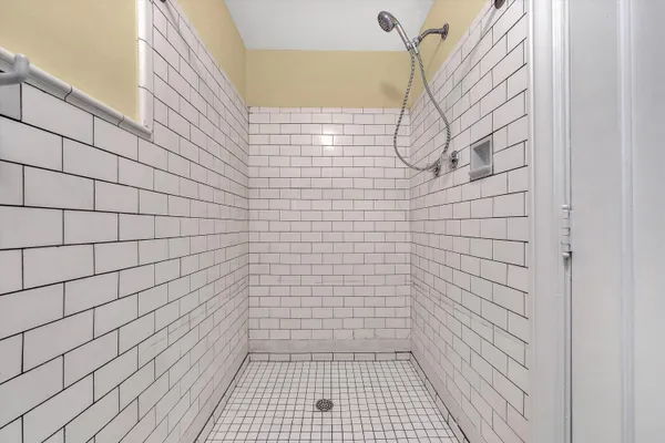 $525,000 | 2610 Longview Avenue Southwest, Roanoke, VA 24014