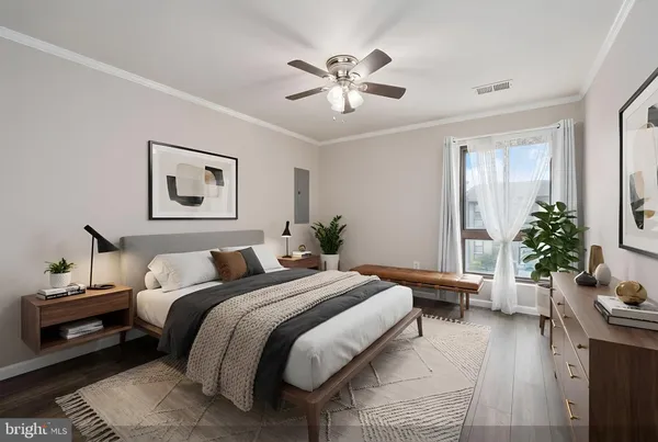 $2,300 | 549 Florida Avenue, Unit 201, Herndon, VA 20170