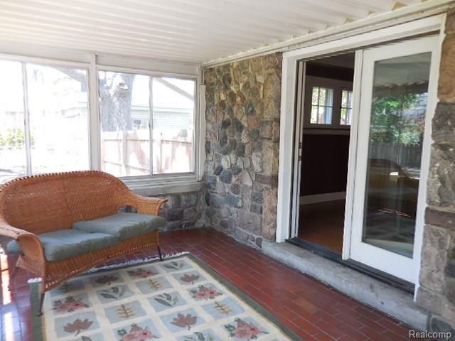 15 Millington Road Pleasant Ridge, MI 48069 - Photo 4 of 38
