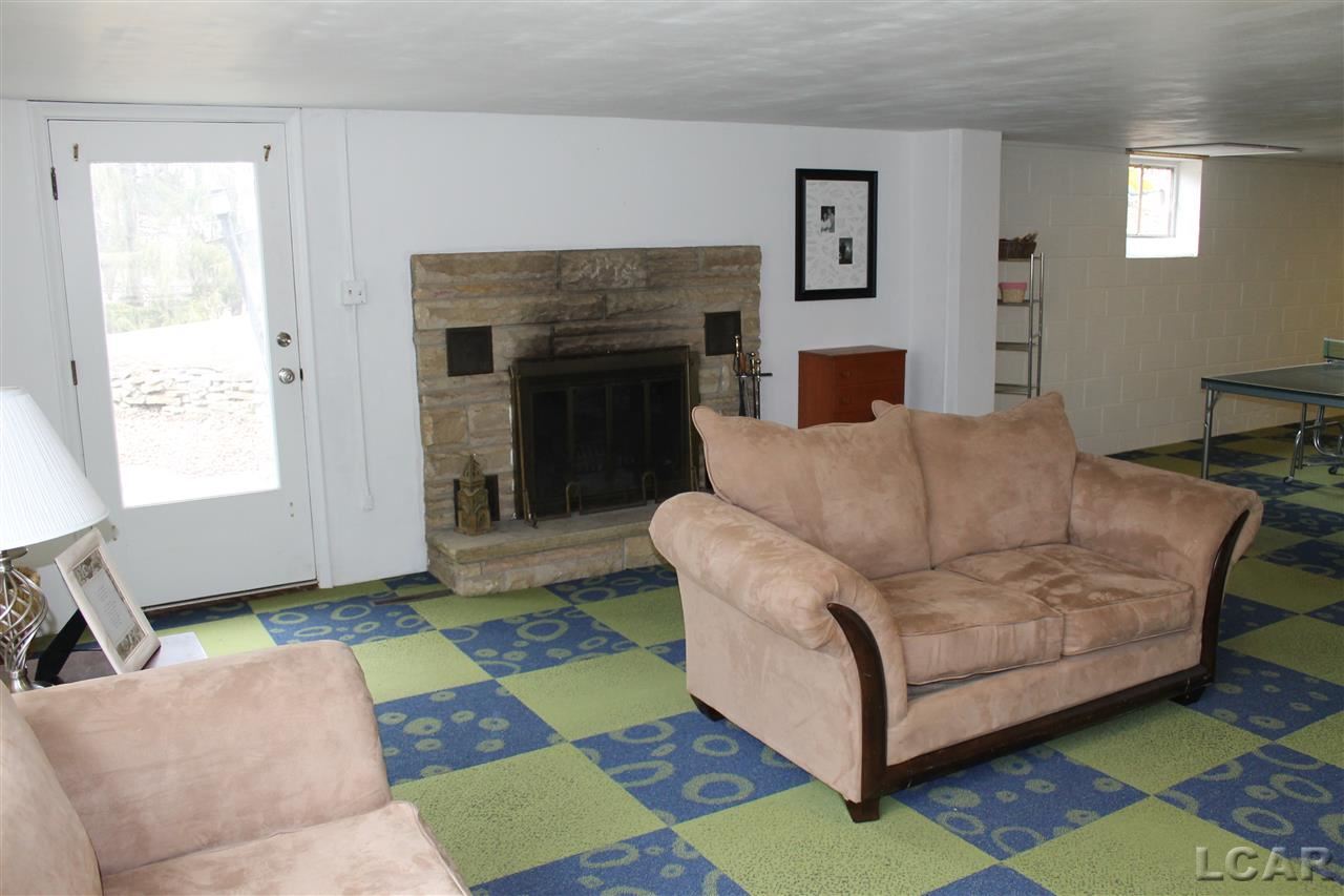 1360 Trenton Road Adrian, MI 49221 - Photo 18 of 26 LL FAMILY ROOM