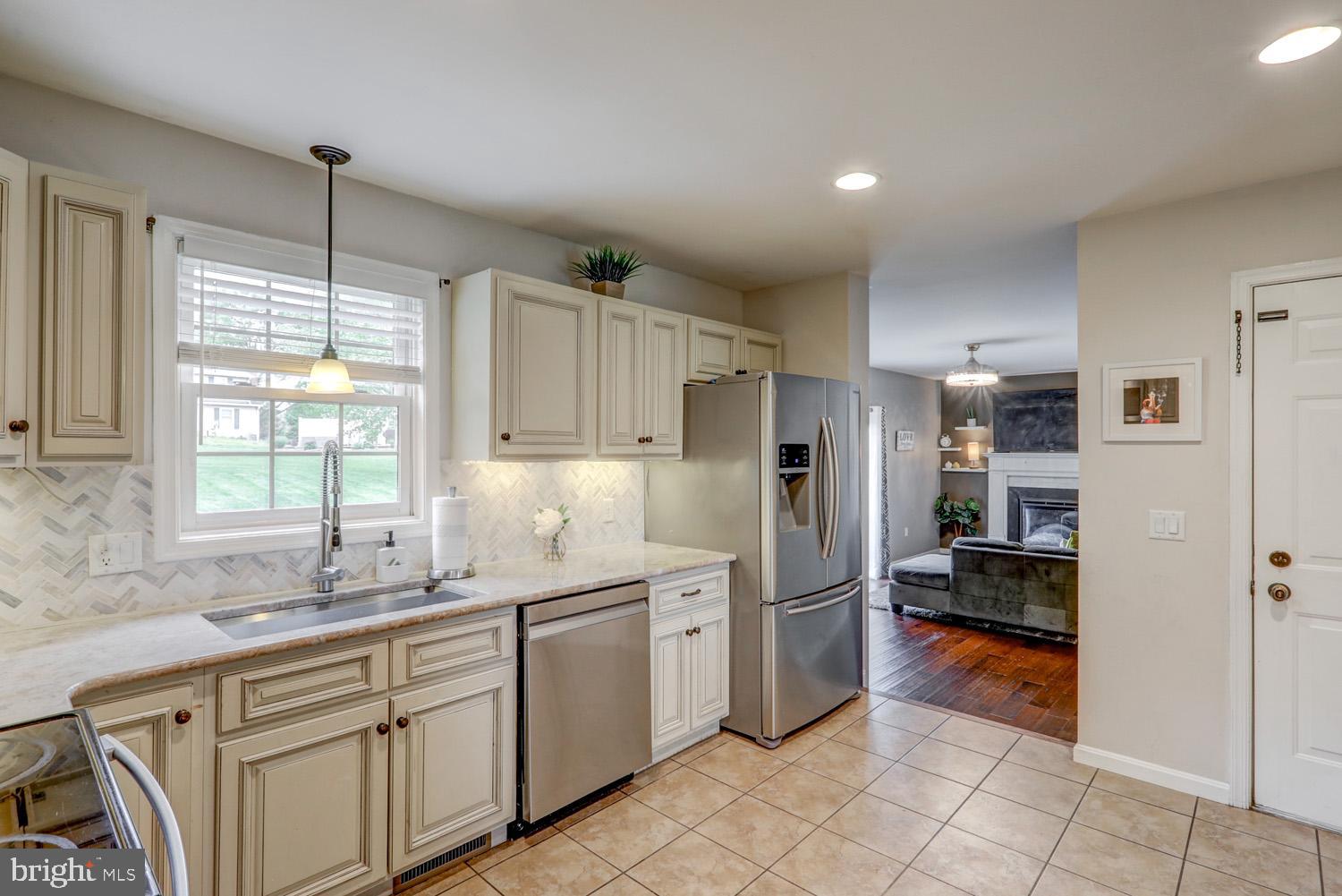 690 West Church Road Ephrata, PA 17522 - Photo 16 of 49