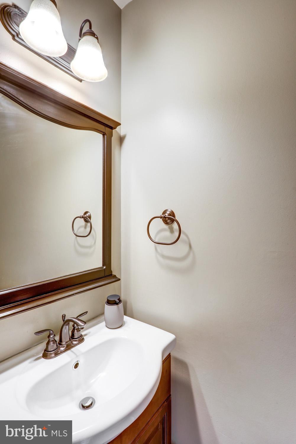 690 West Church Road Ephrata, PA 17522 - Photo 9 of 49