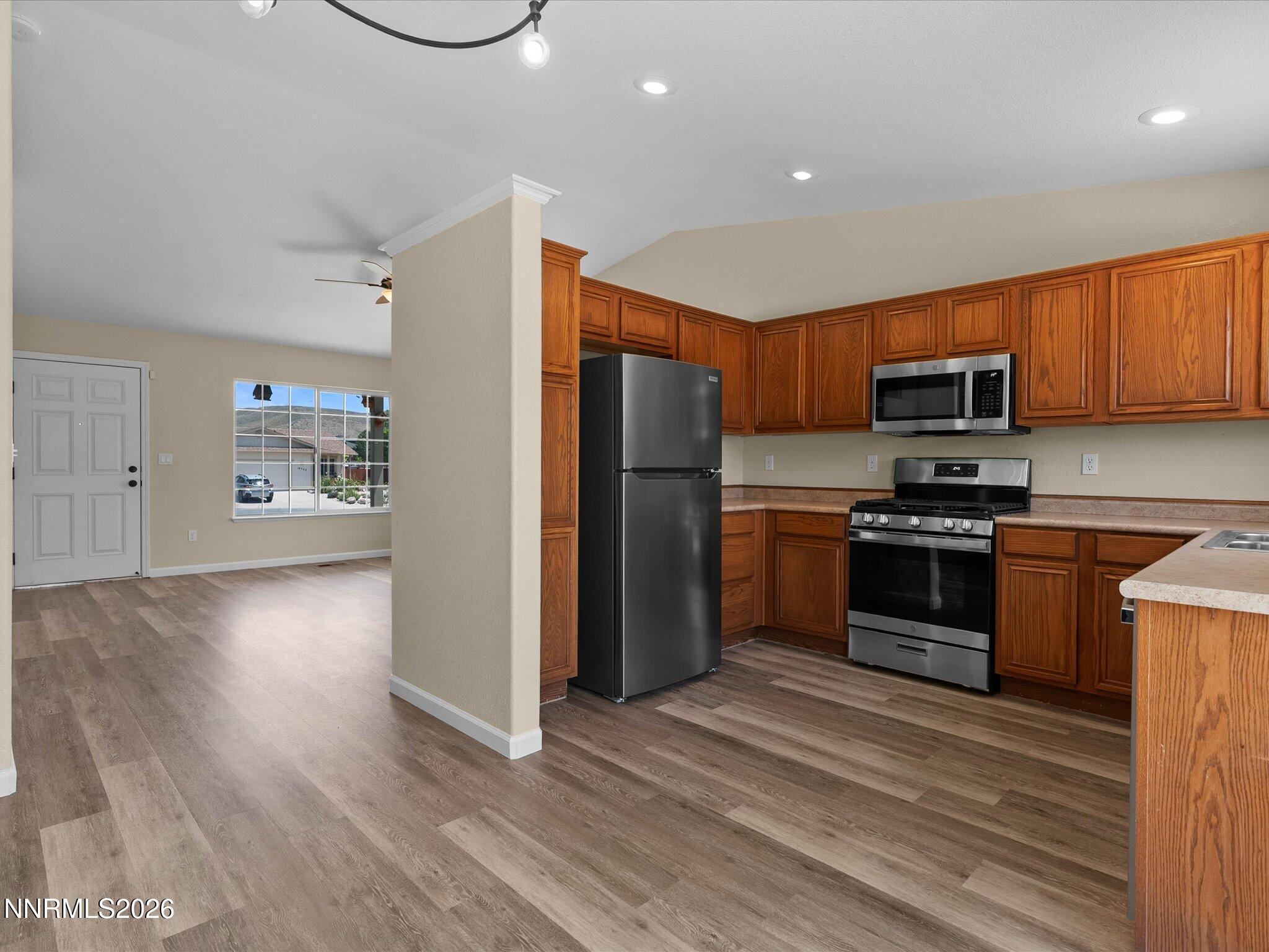 18327 Vineyard Court Reno, NV 89508 - Photo 8 of 30 11-18327 Vineyard Ct-110