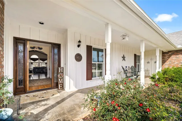 a view of a entryway door of the house