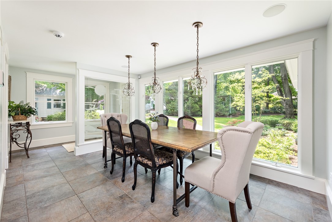 79 Ridge Road Bristol, RI 02809 - Photo 12 of 47