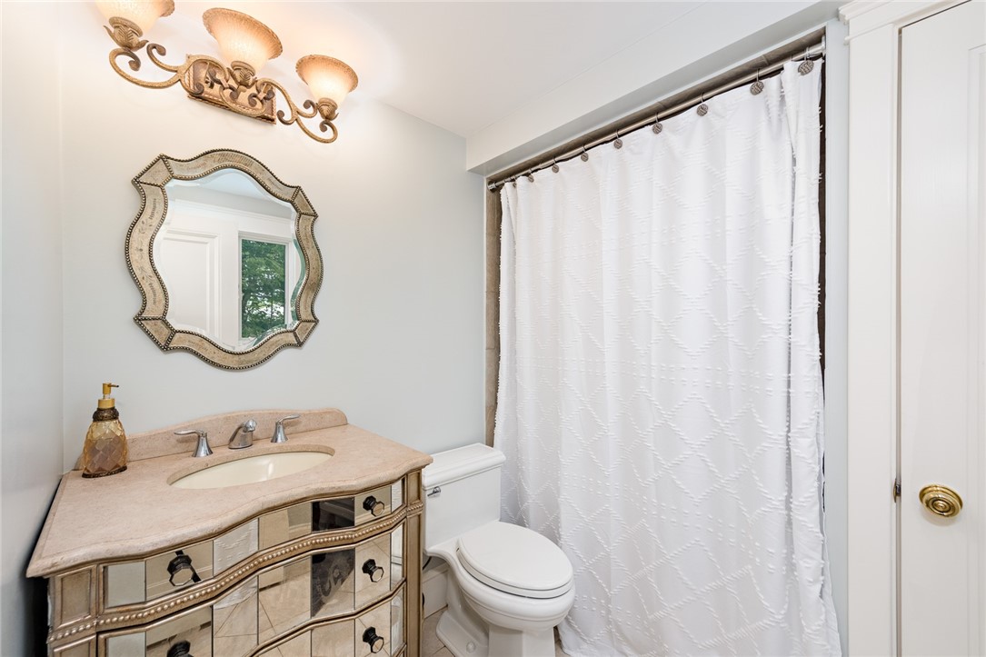 79 Ridge Road Bristol, RI 02809 - Photo 23 of 47 1st floor bathroom