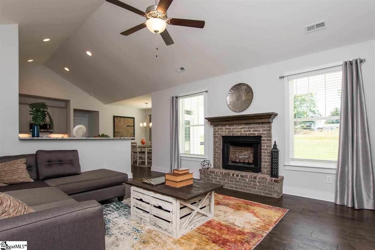 2 Claridge Way Greer, SC 29651 - Photo 7 of 25
