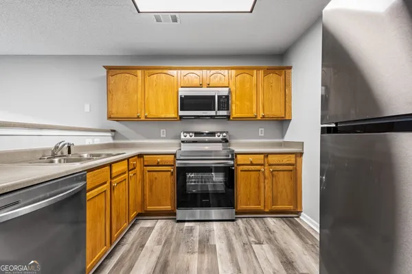 $1,645 | 7247 April Court, Morrow, GA 30260