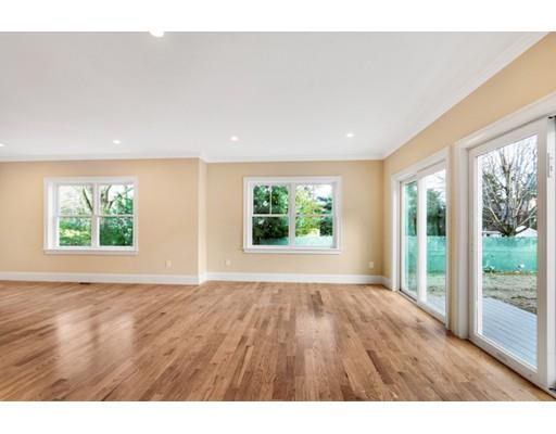 32 Lockeland Road Winchester, MA 01890 - Photo 12 of 26