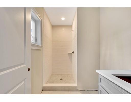 32 Lockeland Road Winchester, MA 01890 - Photo 14 of 26