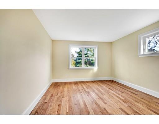 32 Lockeland Road Winchester, MA 01890 - Photo 16 of 26