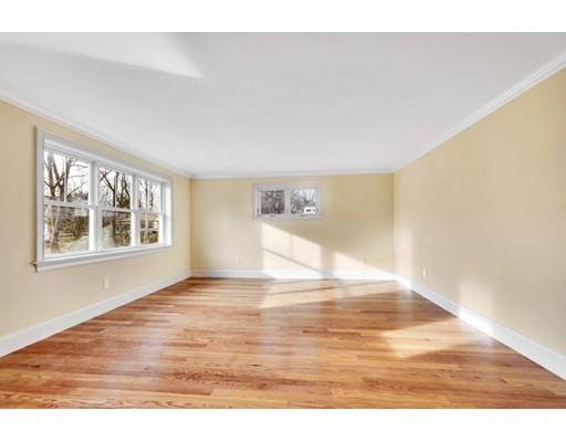 32 Lockeland Road Winchester, MA 01890 - Photo 18 of 26