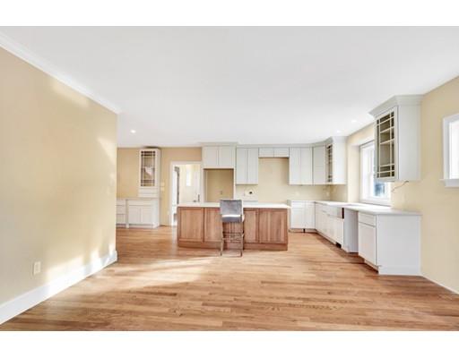 32 Lockeland Road Winchester, MA 01890 - Photo 6 of 26