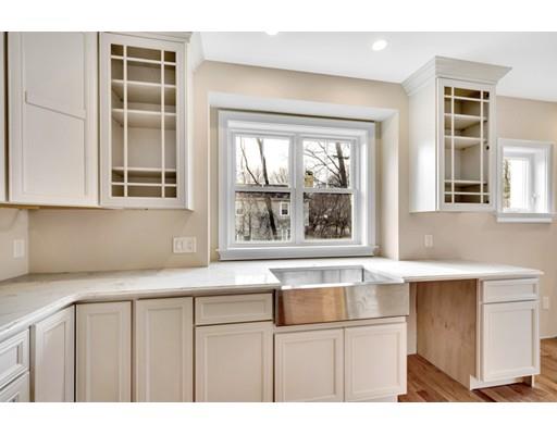 32 Lockeland Road Winchester, MA 01890 - Photo 7 of 26