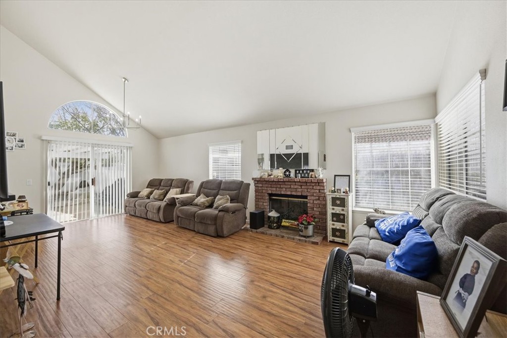 9820 Sycamore Canyon Road Moreno Valley, CA 92557 - Photo 6 of 31