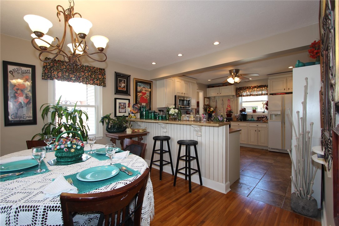 8 Elm Ridge Mattoon, IL 61938 - Photo 6 of 24