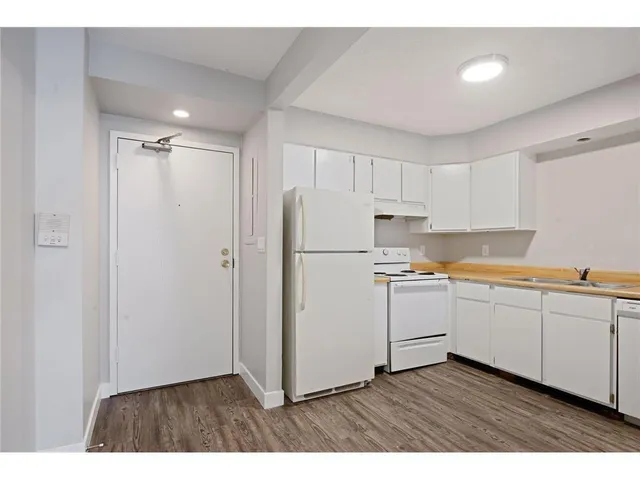 $1,395 | 924 21st Avenue South, Unit 3, Minneapolis, MN 55404