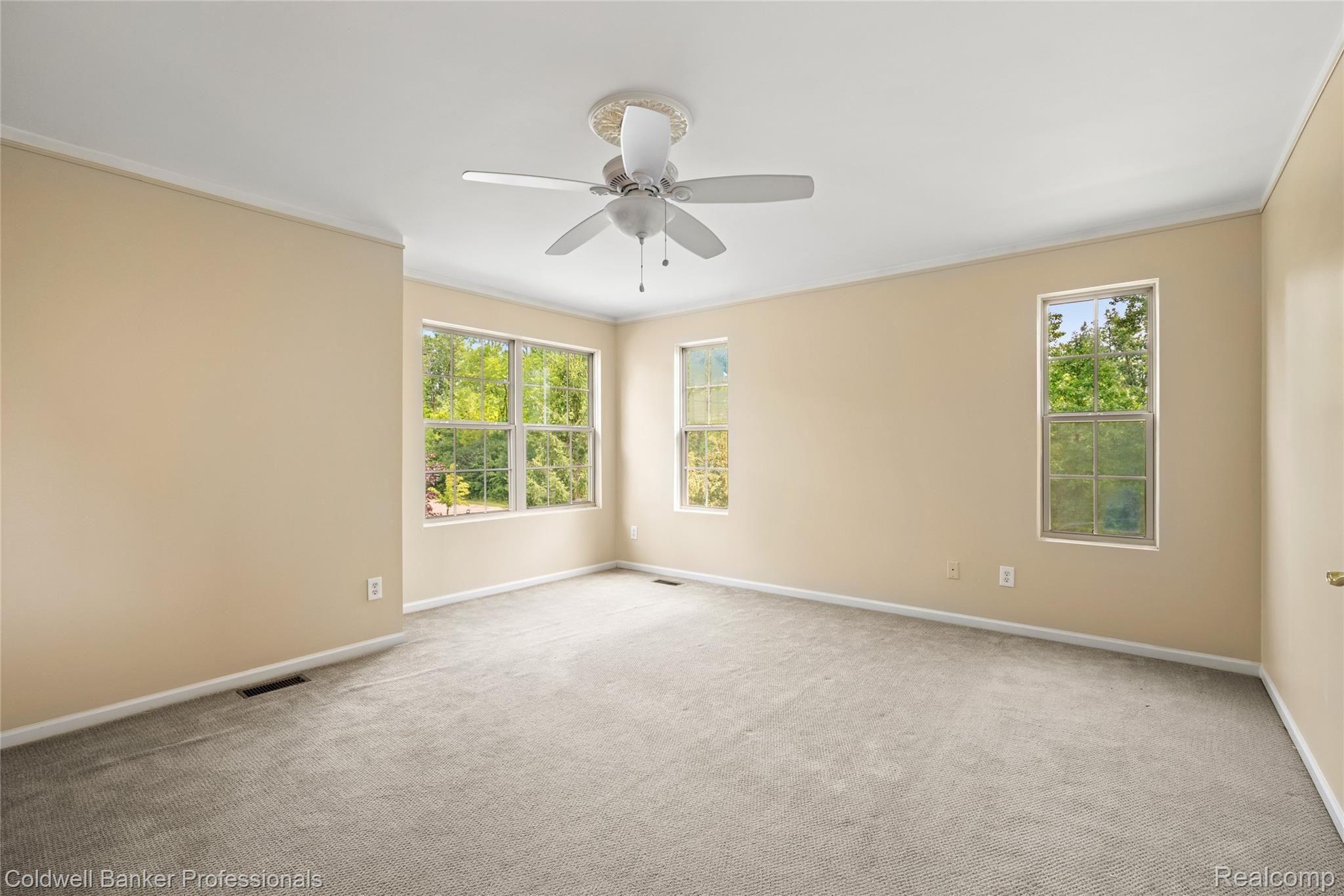 2252 Creek Bend, Unit 104 Rochester, MI 48309 - Photo 27 of 43 CreekbendUpdated-19.jpg
