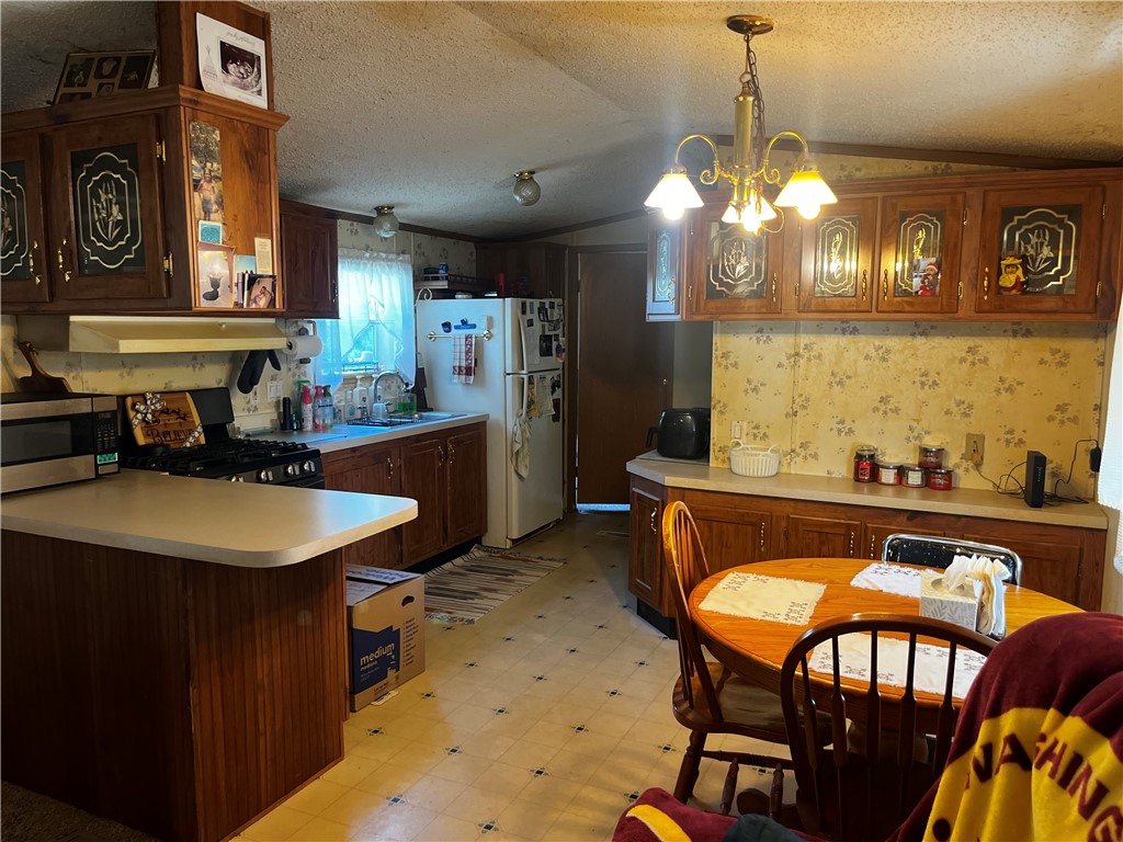 6374 Lambert Street Victor, NY 14564 - Photo 15 of 36