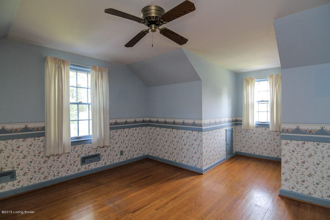 8610 Charing Cross Road Louisville, KY 40222 - Photo 15 of 25 0038