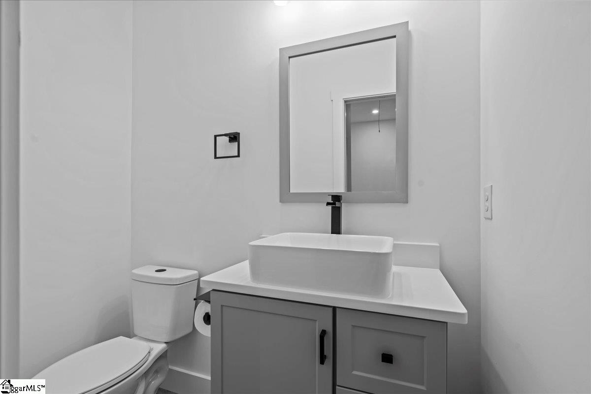 208 Forest Street Greer, SC 29650 - Photo 10 of 31