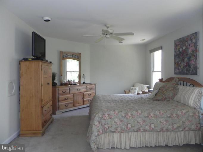 6927 Diana Road Baltimore, MD 21209 - Photo 15 of 26 Master Bedroom #2