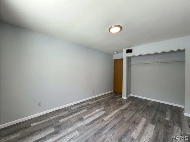 $750 | 3004 Pembroke Lane, Unit 63, High Ridge, MO 63049