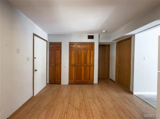 $750 | 3004 Pembroke Lane, Unit 63, High Ridge, MO 63049