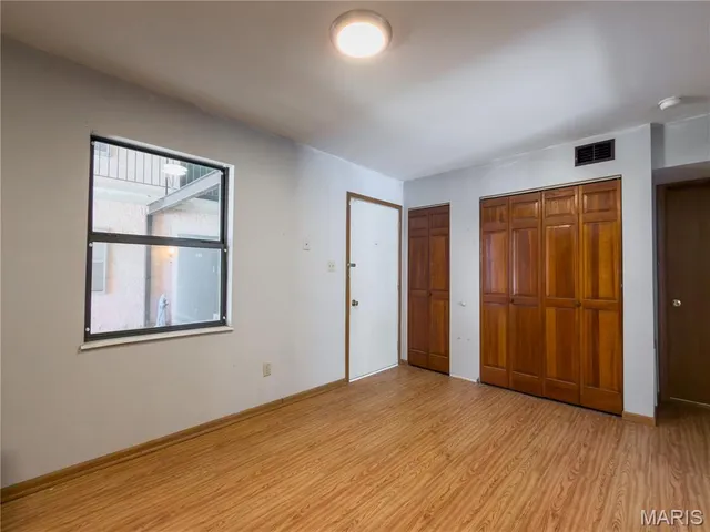 $750 | 3004 Pembroke Lane, Unit 63, High Ridge, MO 63049