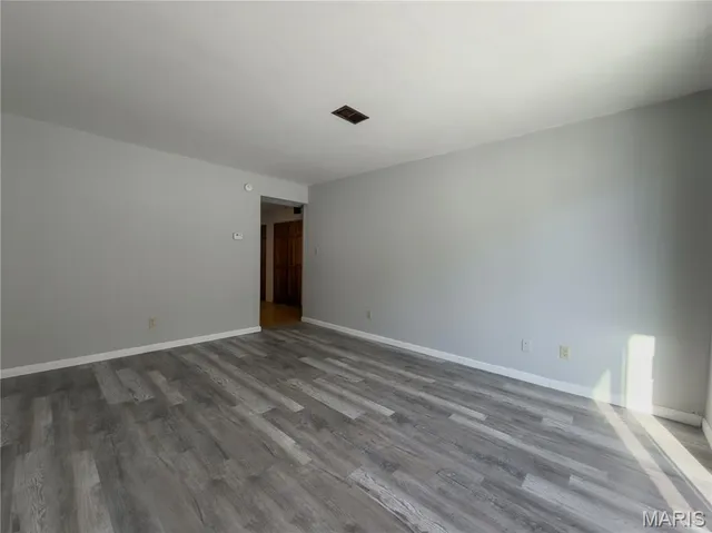 $750 | 3004 Pembroke Lane, Unit 63, High Ridge, MO 63049