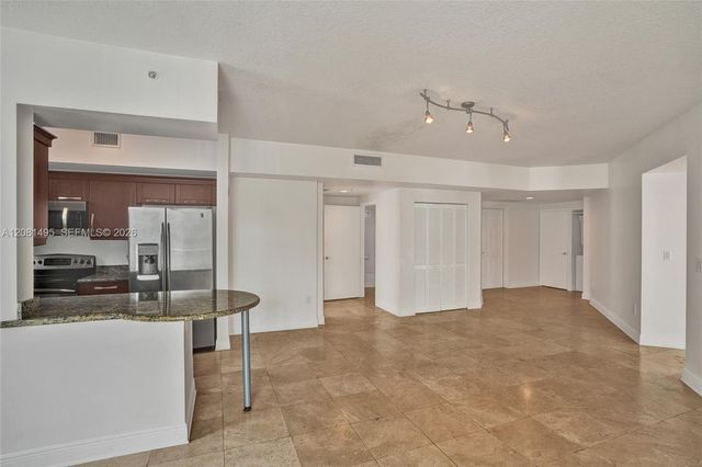$479,000 | 7275 Southwest 90th Street, Unit C410, Miami, FL 33156