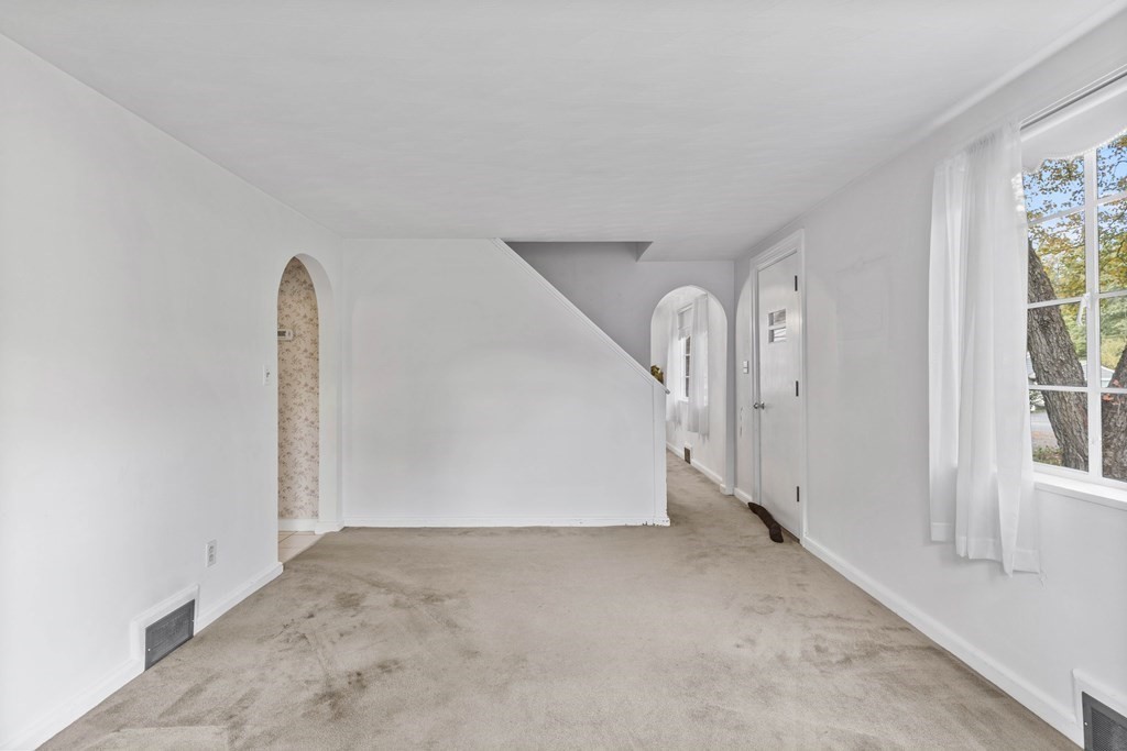 20 Fairmeadow Road Wilmington, MA 01887 - Photo 12 of 30 Gallery Image 12