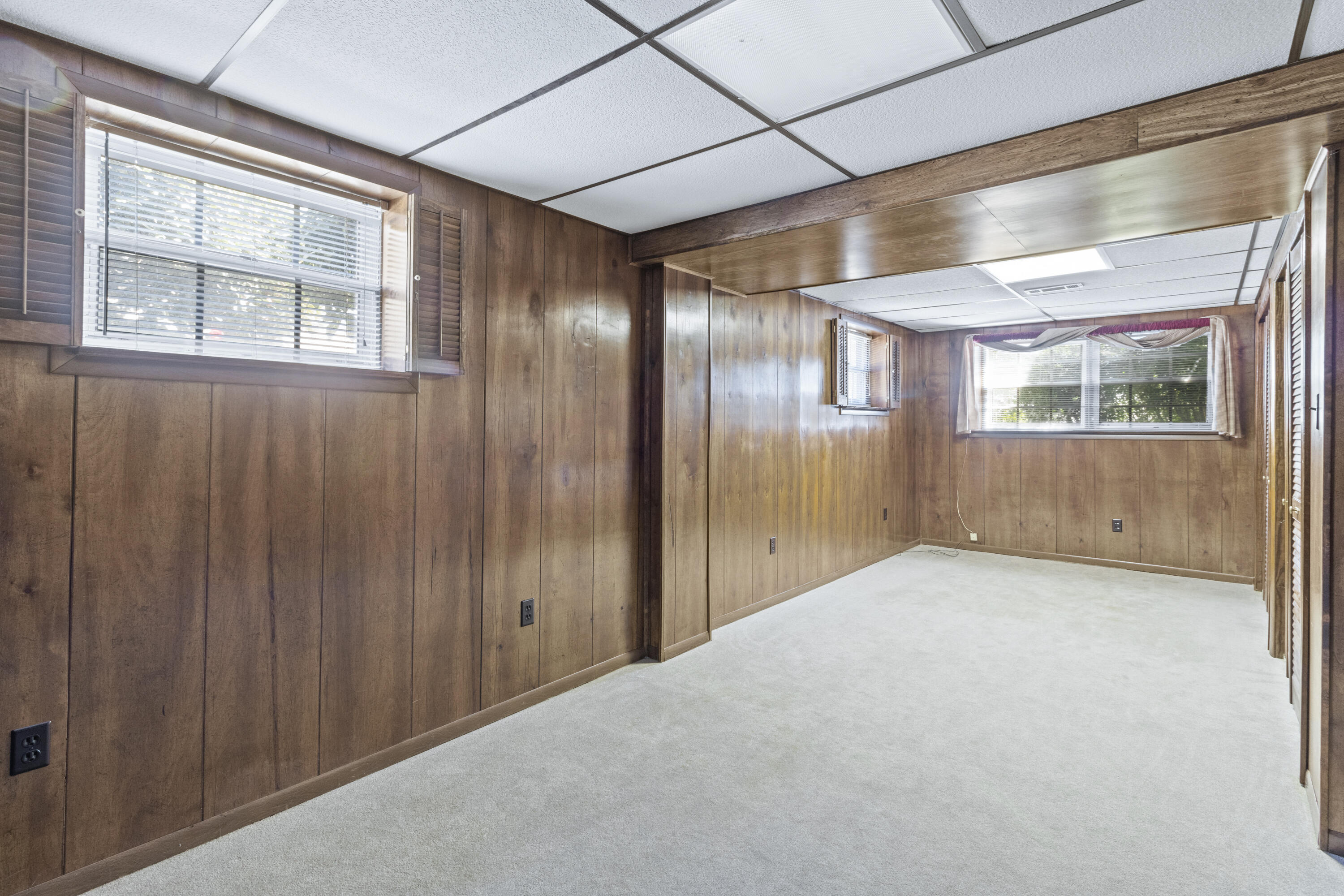 8911 Drake Parkway Road Chattanooga, TN 37416 - Photo 31 of 48 Lower Level flex space #2