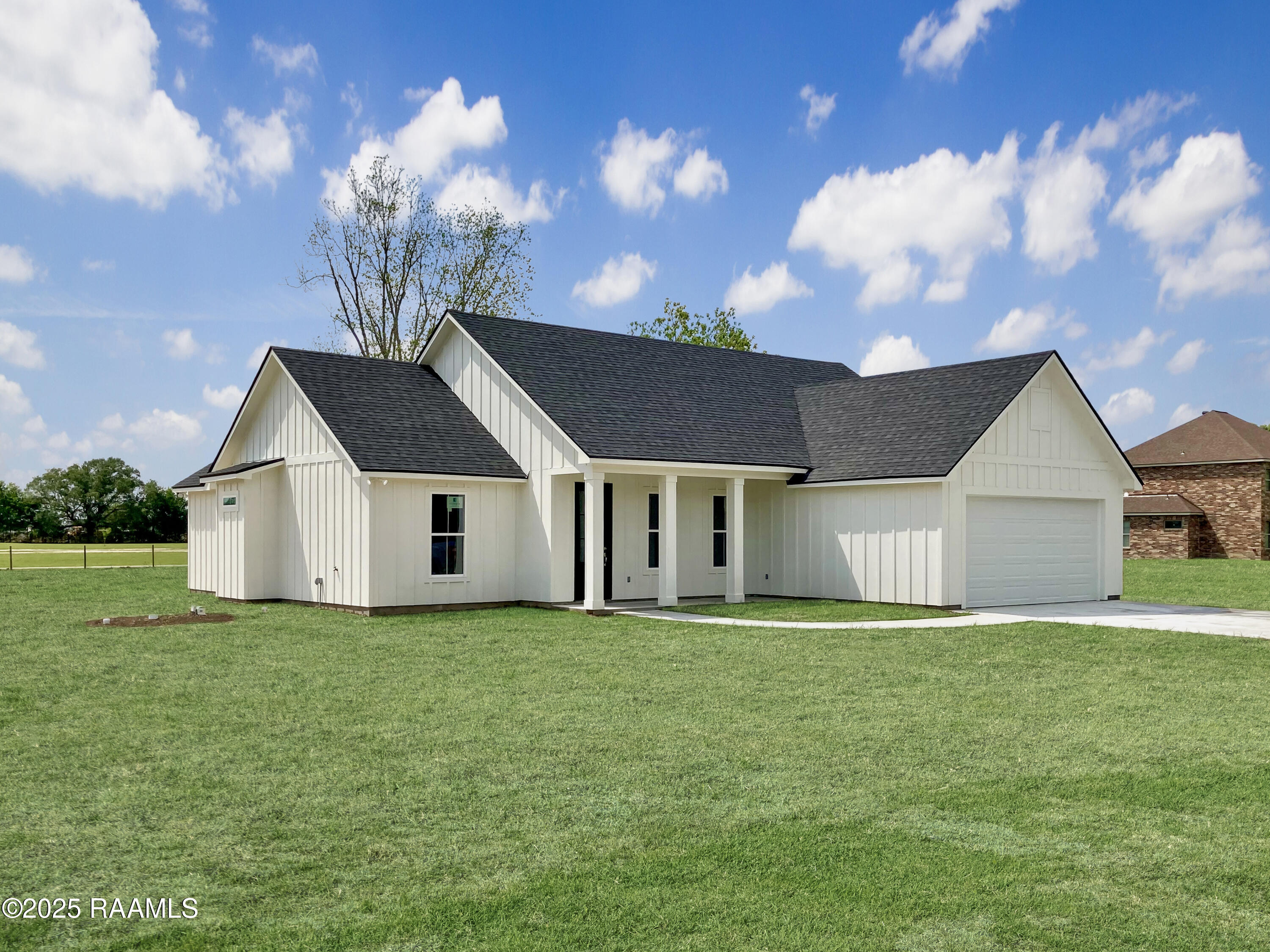 127 Guard Rd - Pic 2