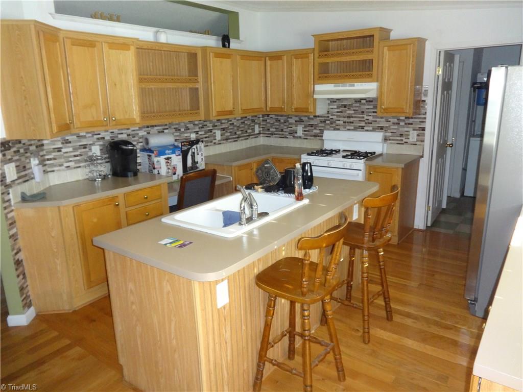 1137 Pond Road Ararat, VA 24053 - Photo 3 of 11 Gallery Image 3